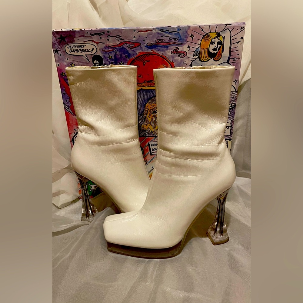 Jeffrey Campbell Women's Bel_Air_Cl Platform Bootie white Patent 6.5
